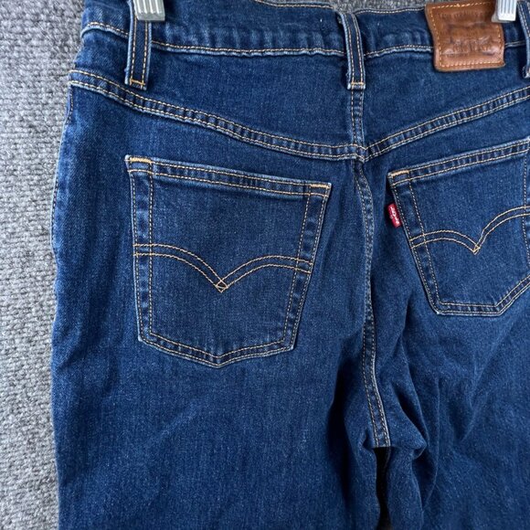 Levi's Premium Tapered Leg Mom Jeans Medium Wash Blue Big E Red Tab Size 26 - Picture 4 of 15